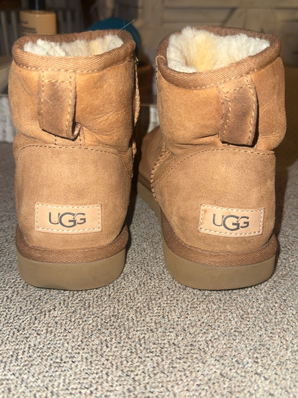 UGG Classic Short Boots - Chestnut